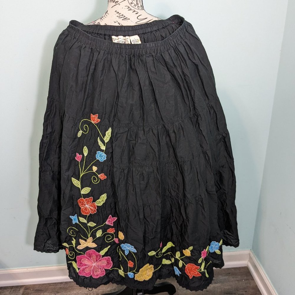 Vintage 90's Y2K tantrums black floral embroidered boho gypsy full circl…